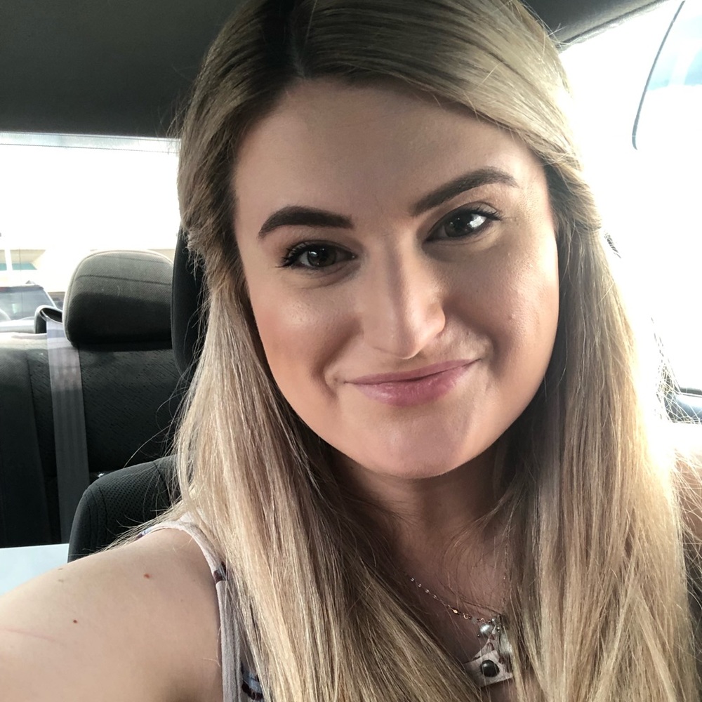 Meet your Posher, Lindsey